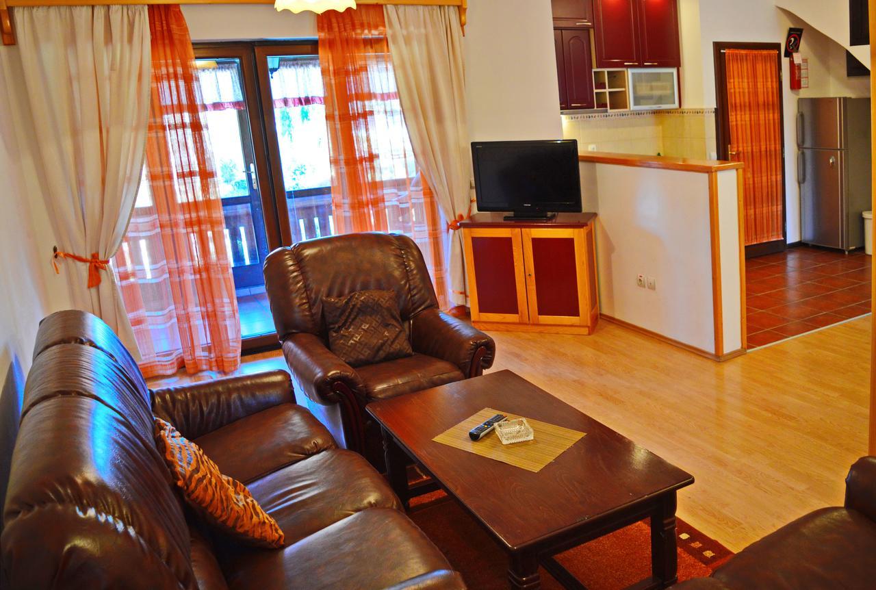 Kraljevi Konaci - Najam Kuca Na Zlatiboru Apartman Kültér fotó